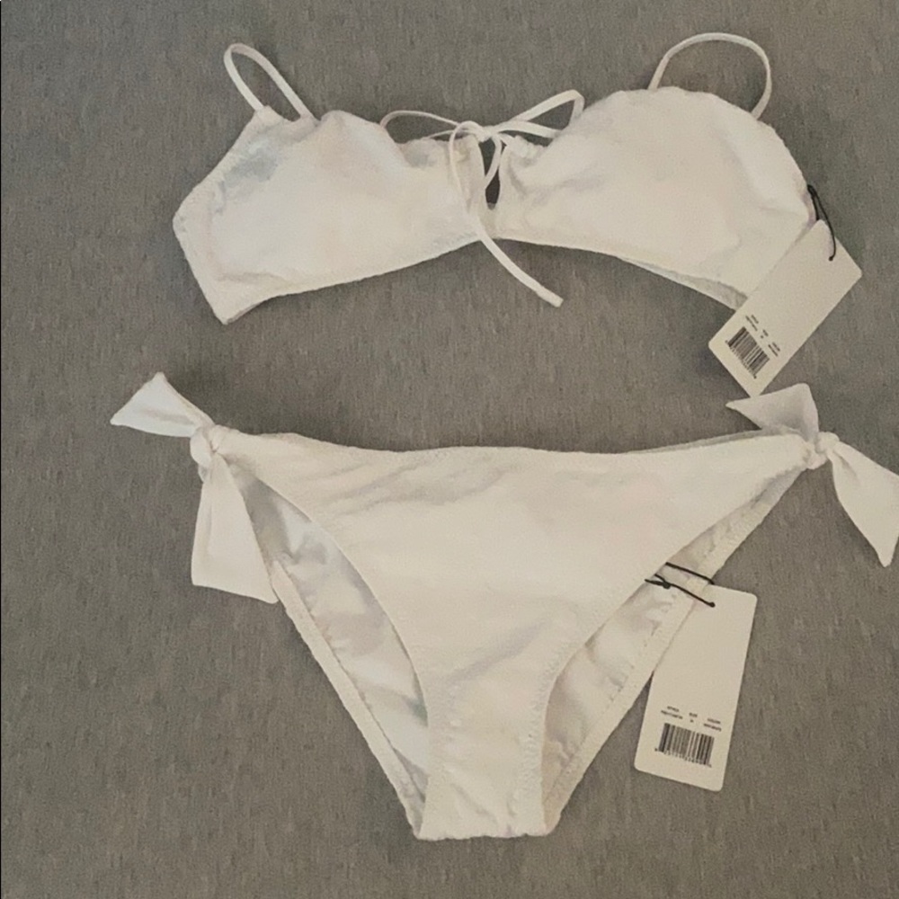 Kisuii white bikini set size medium - Picture 3 of 7